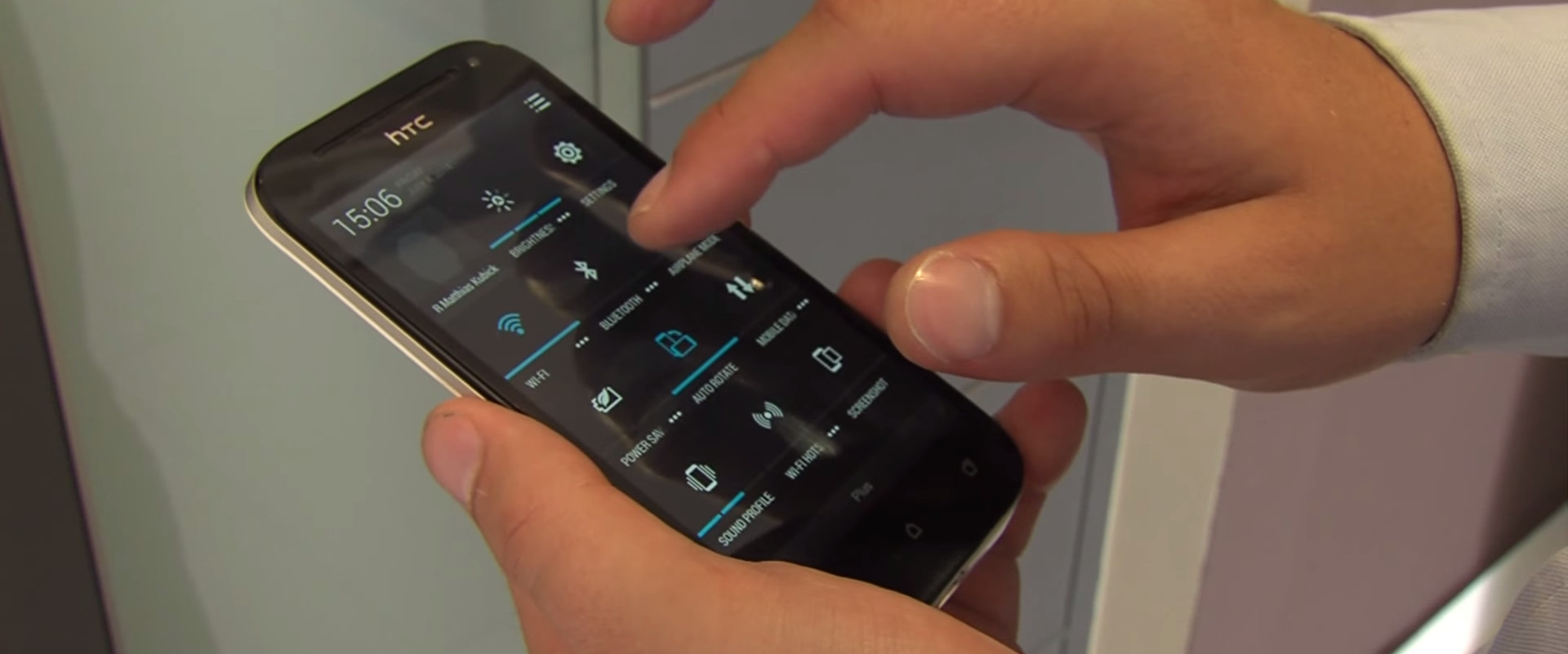 Włączenie Bluetooth by umożliwić otwieranie drzwi telefonem komórkowym. - Idencom Polska